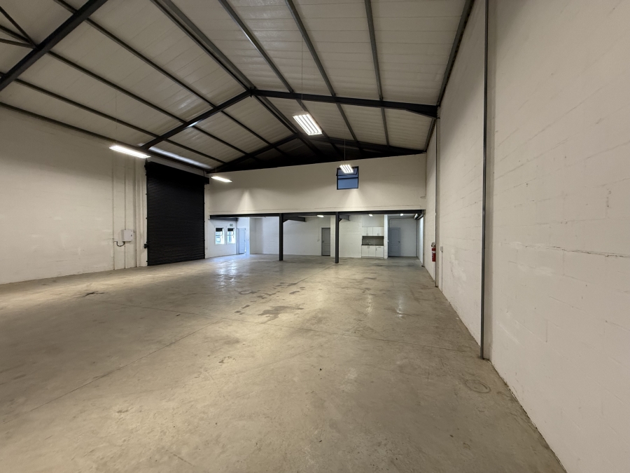 To Let Commercial Property for Rent in Rivergate Western Cape